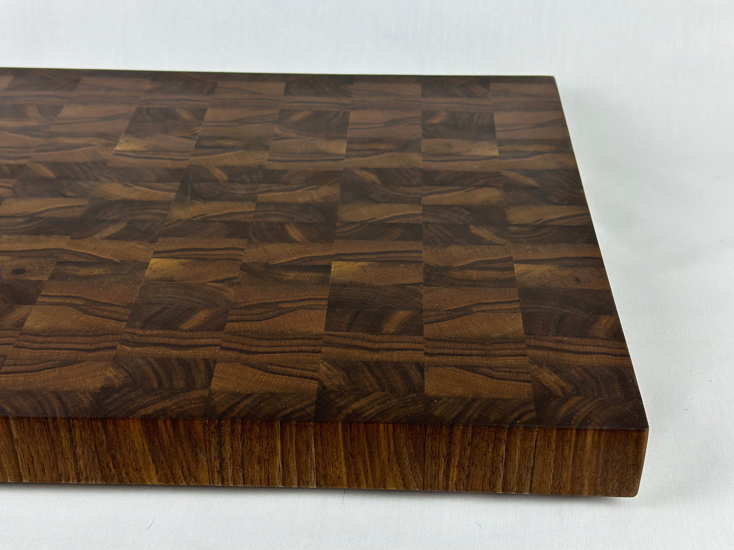 End Grain Walnut Cutting Board - Large