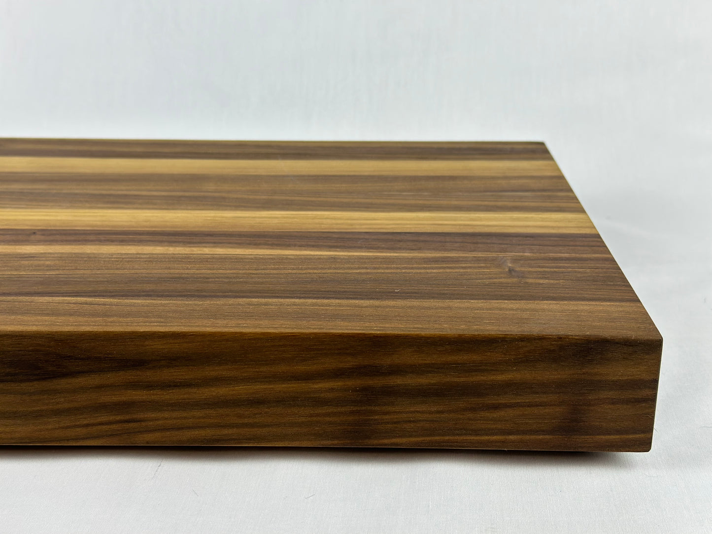 Walnut Cutting Board - Large